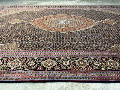 6'7"x9'9" Fine Hand-Knotted Wool & Silk Blend Tabrize Mahi Area Rug