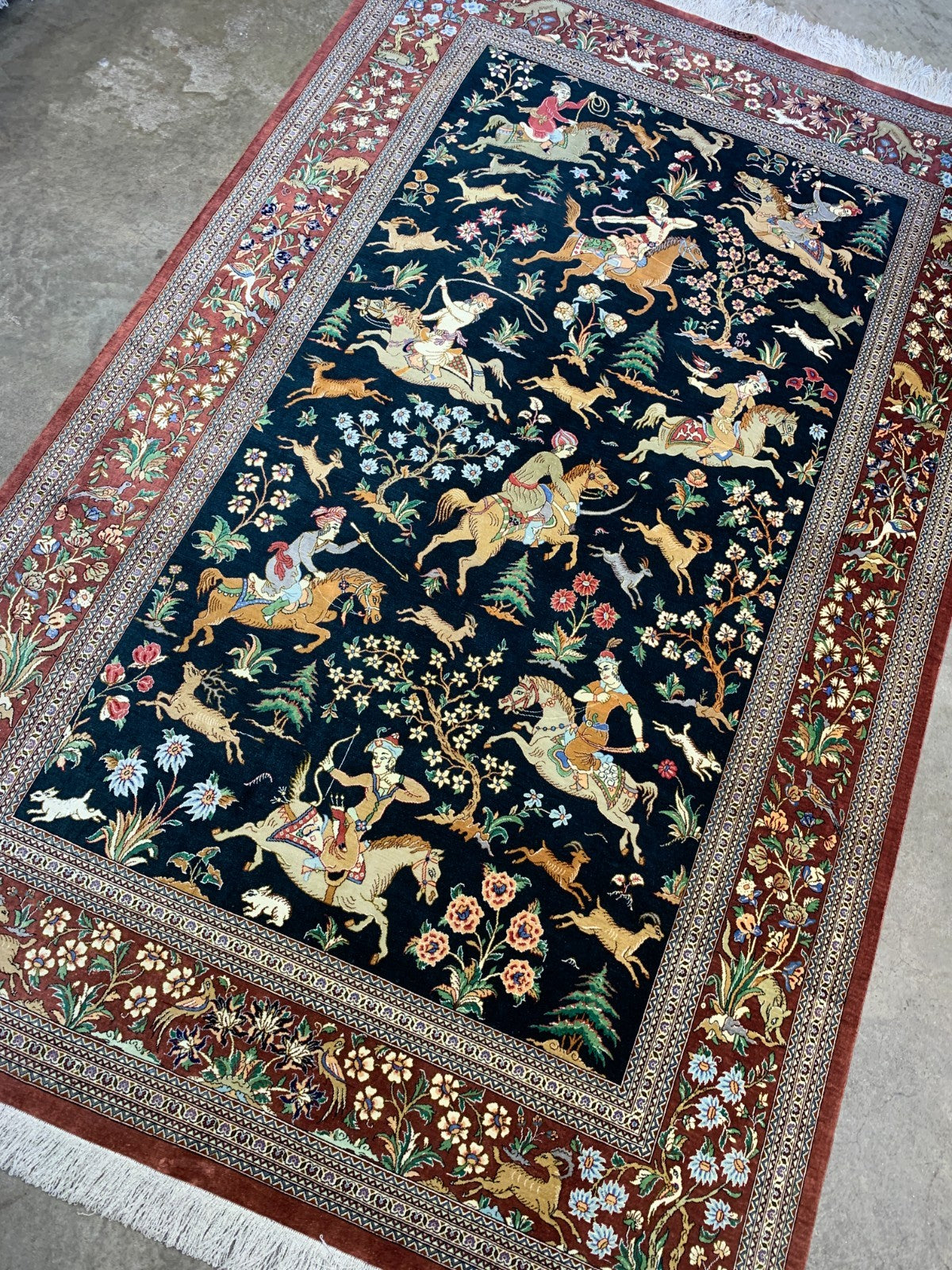 4'3"x6'8" Exquisite Extra-Fine Hand-Knotted 100% Silk Qume Area Rug - Carpet