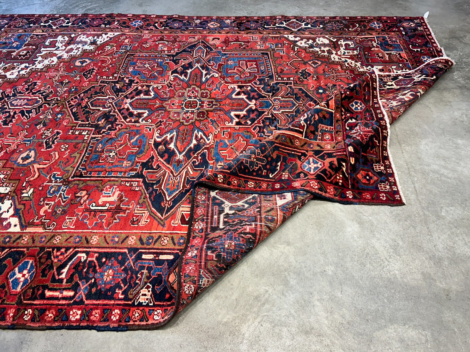 8'3"x11'4" Hand-Knotted 100% Wool Pile Herize Rug