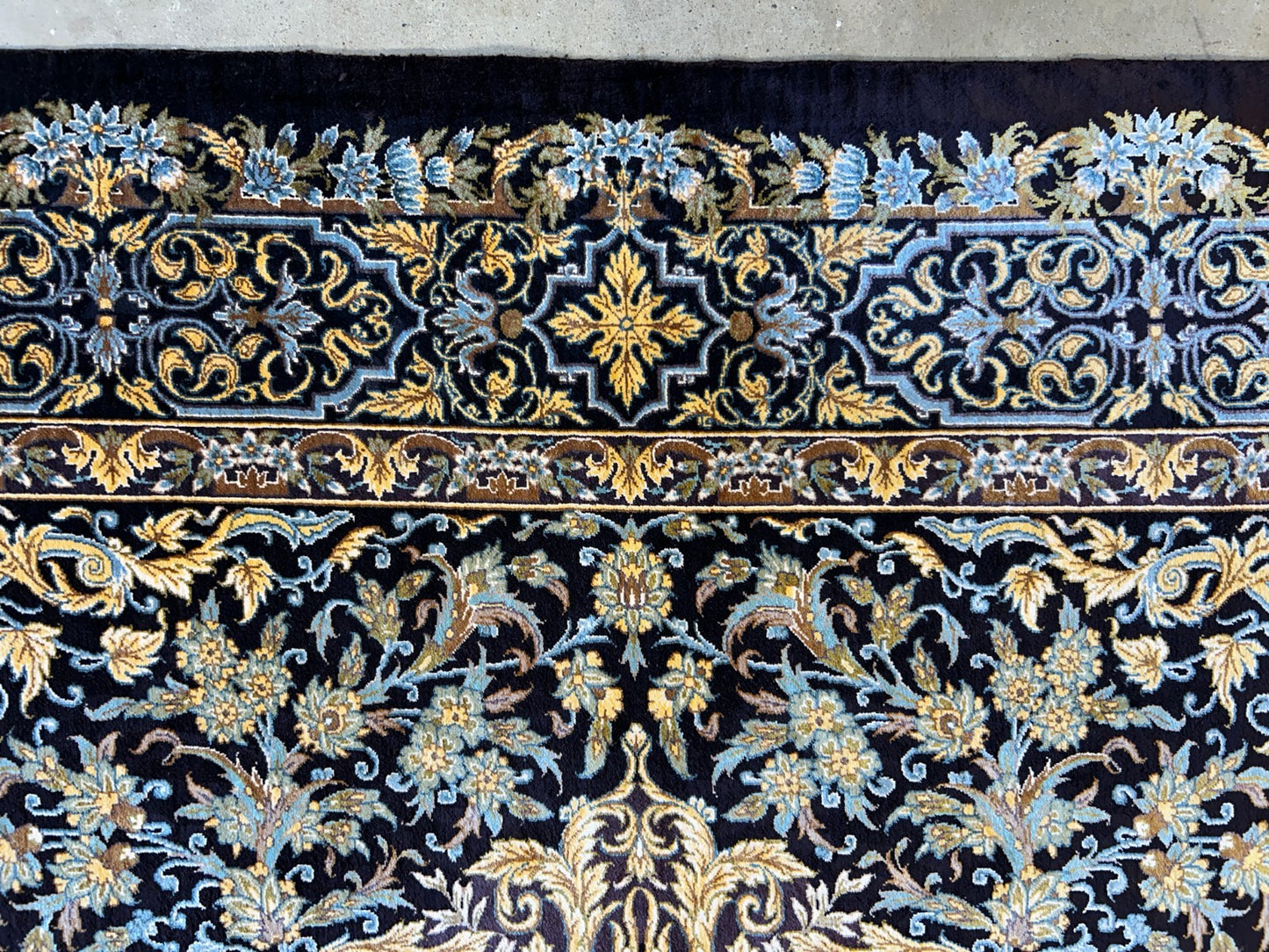 3'4"x5'2" Exquisite Extra-Fine Hand-Knotted 100% Silk Qume Area Rug