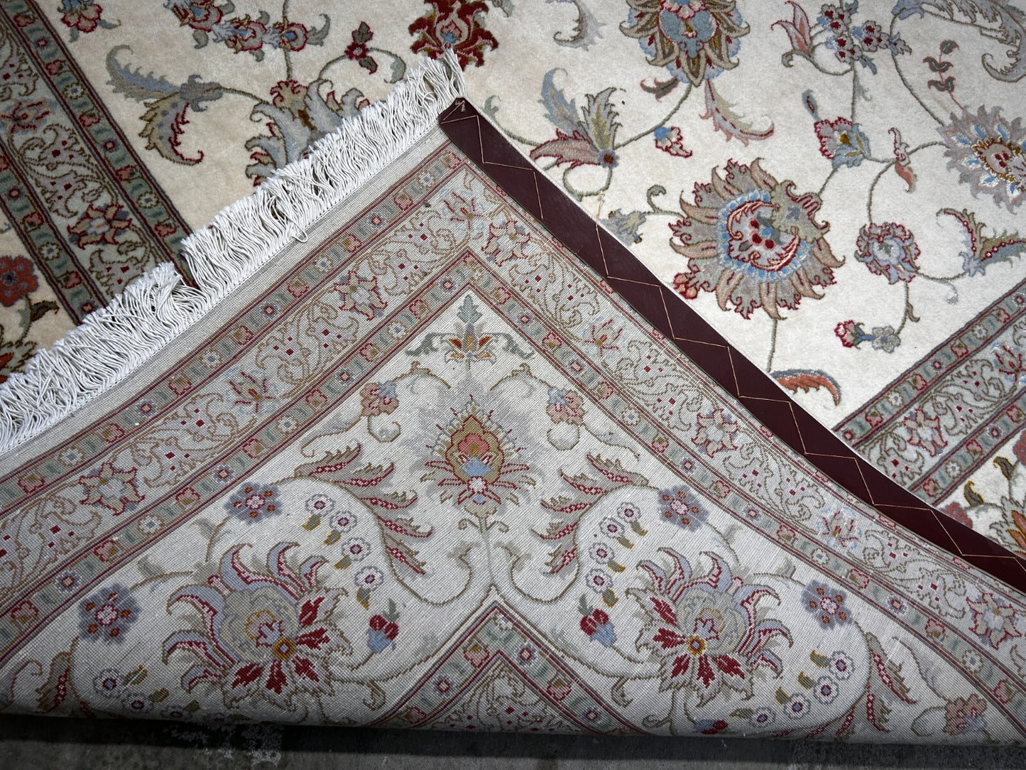 8'4"x11'6" Very Fine Hand-Knotted Wool & Silk Tabrize Rug