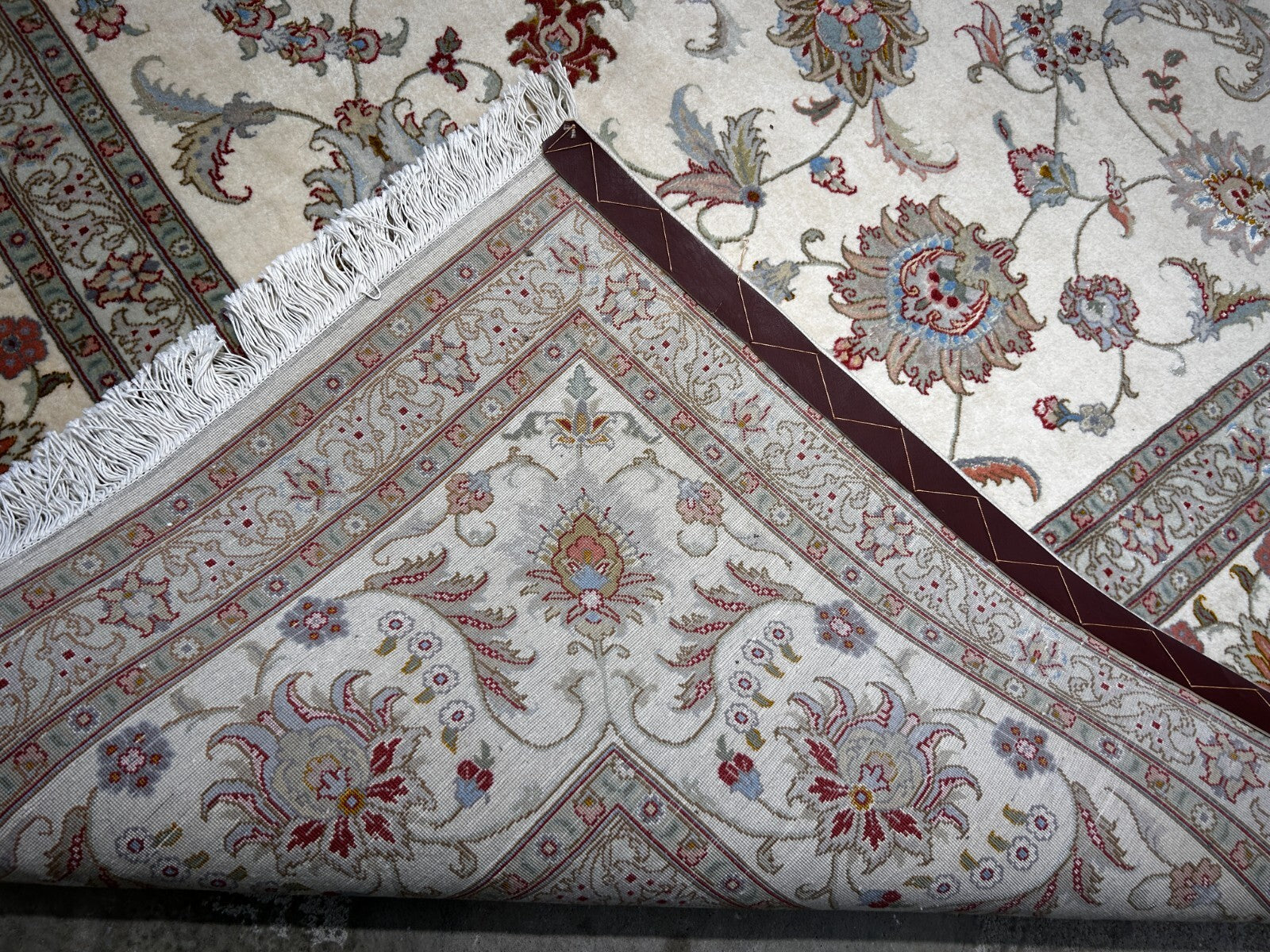 8'4"x11'6" Very Fine Hand-Knotted Wool & Silk Tabrize Rug