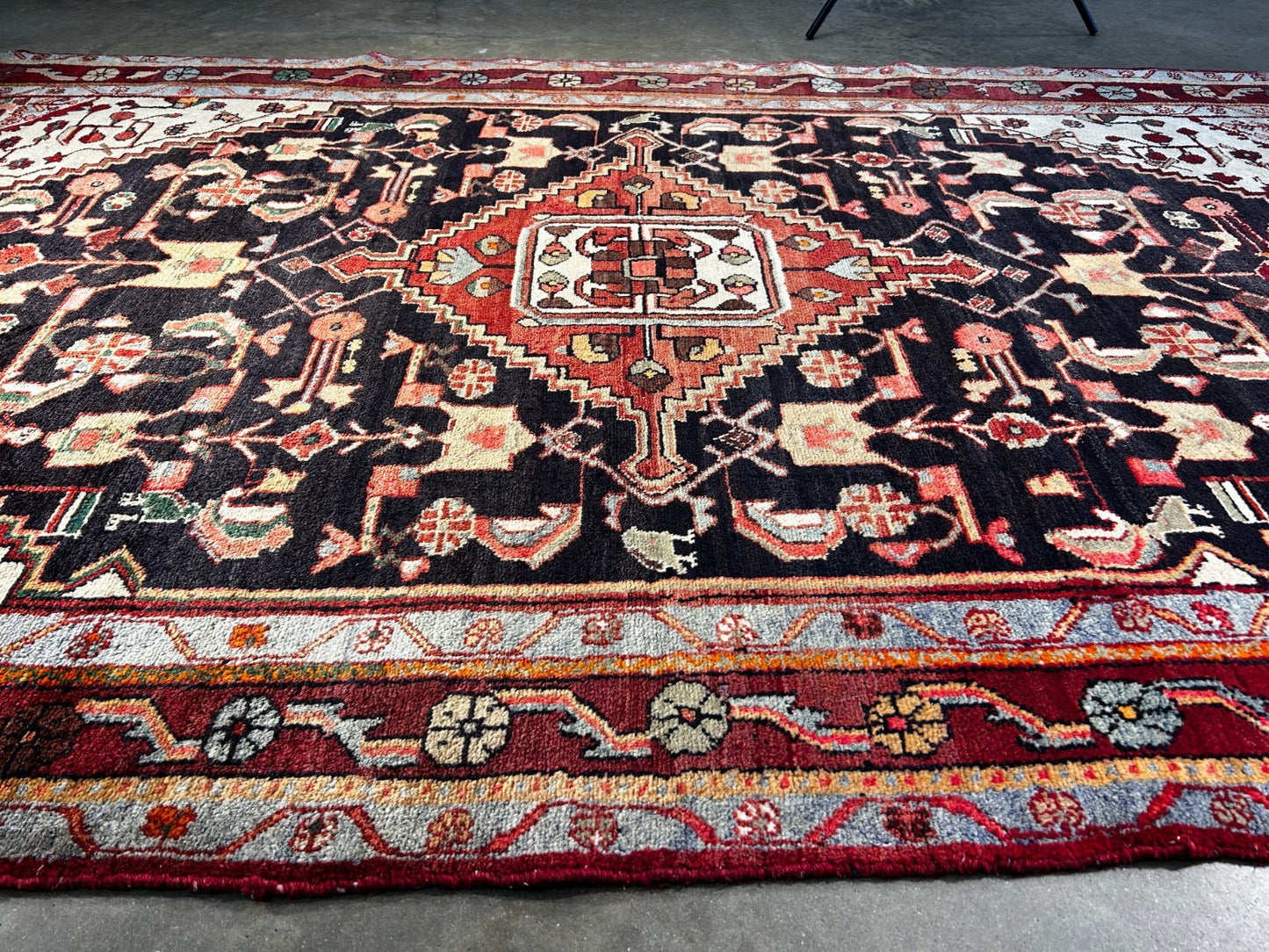 5'2" x 8'7'' Hand-Knotted 100% Wool Pile Hamadane Area Rug