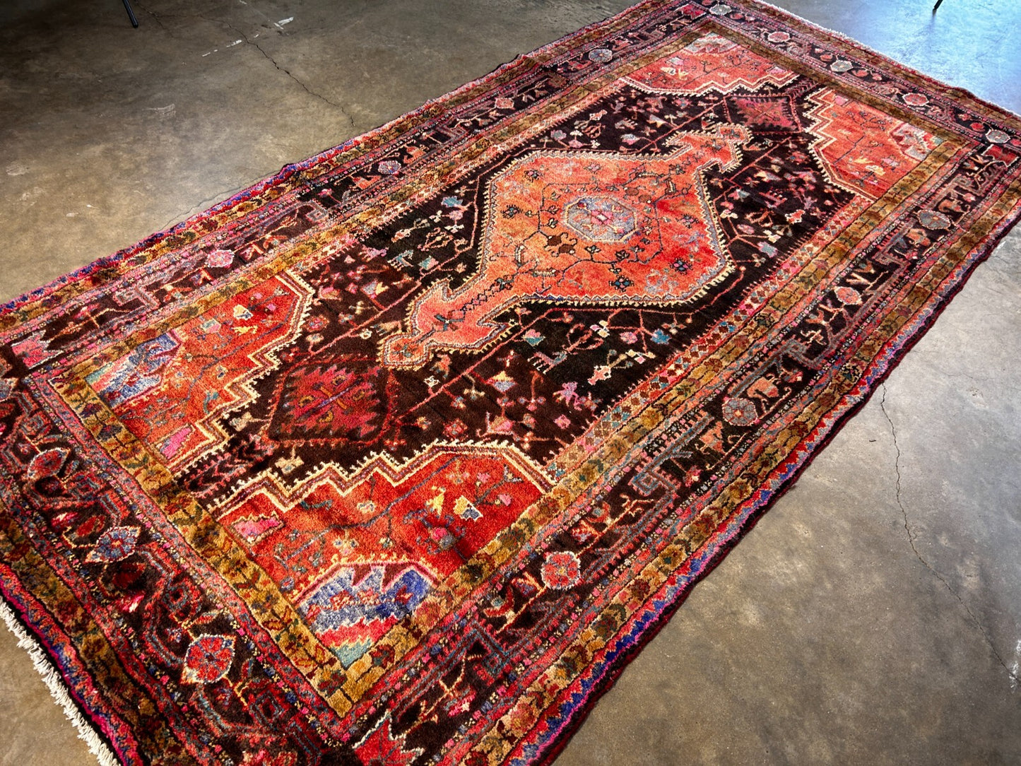4'10" x 9'7" Hand-Knotted 100% Wool Carpet - Nahavande Area Rug