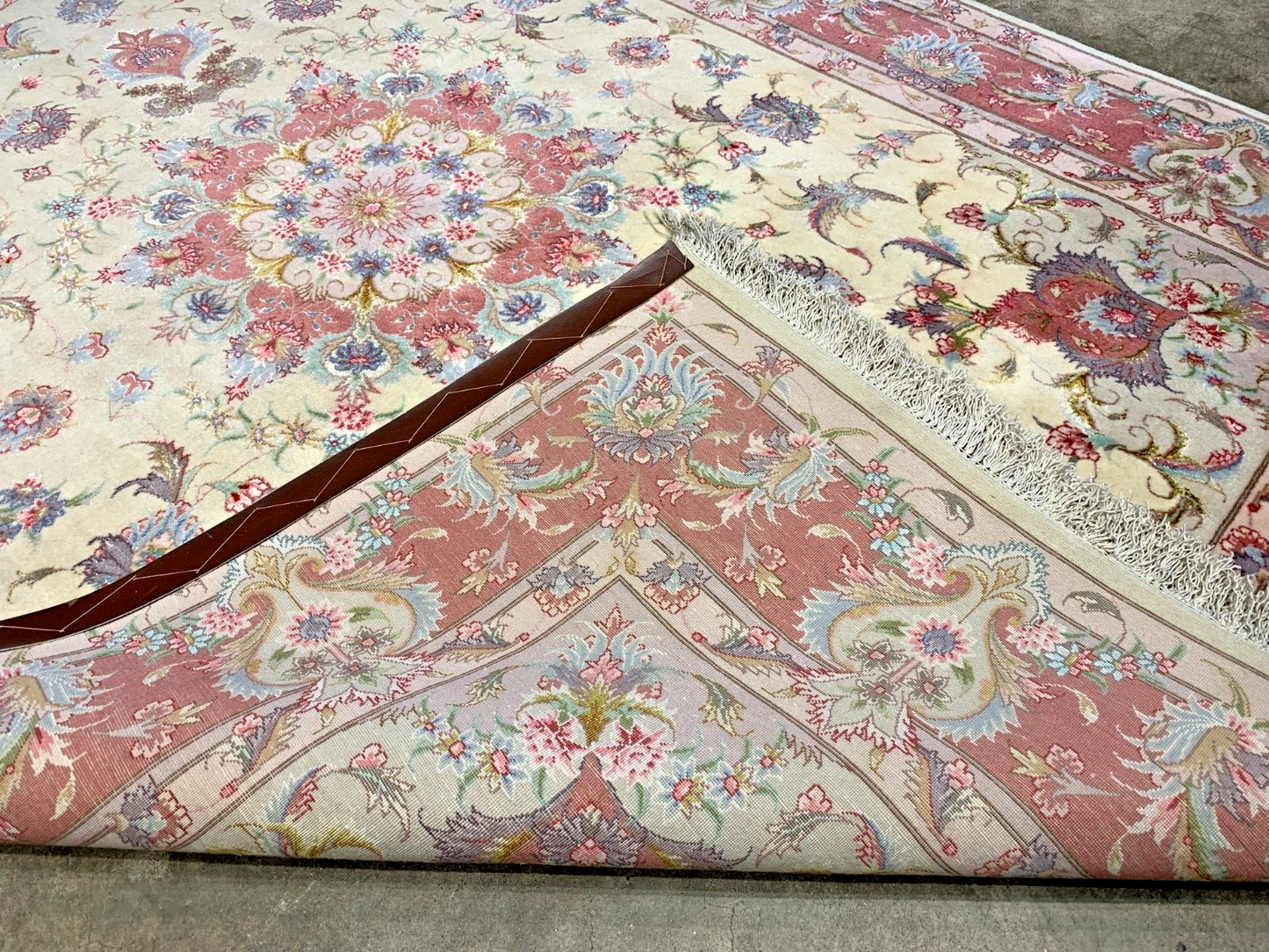 4'11"x7'4" Very Fine Hand-Knotted Wool & Silk Blend Tabrize Carpet - Area Rug