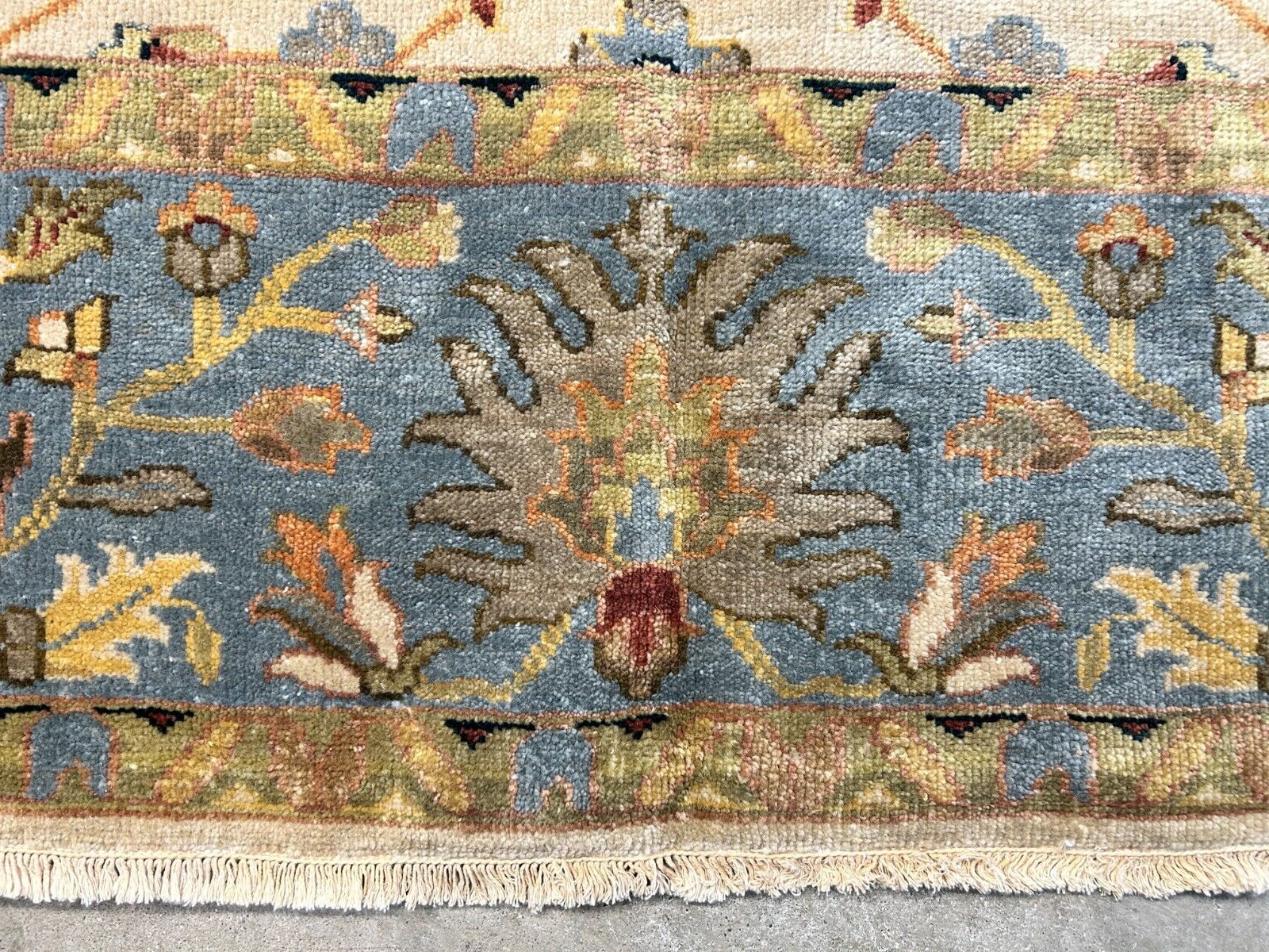 8' x 9'10" Hand-Knotted 100% Wool Carpet - Indian Mahal Area Rug