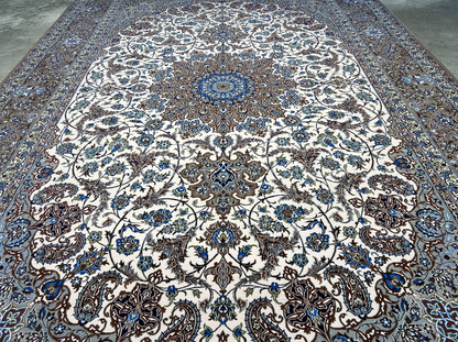 6'9"x10'6" Very Fine Hand-Knotted Wool & Silk Isfahane Rug - Area Carpet