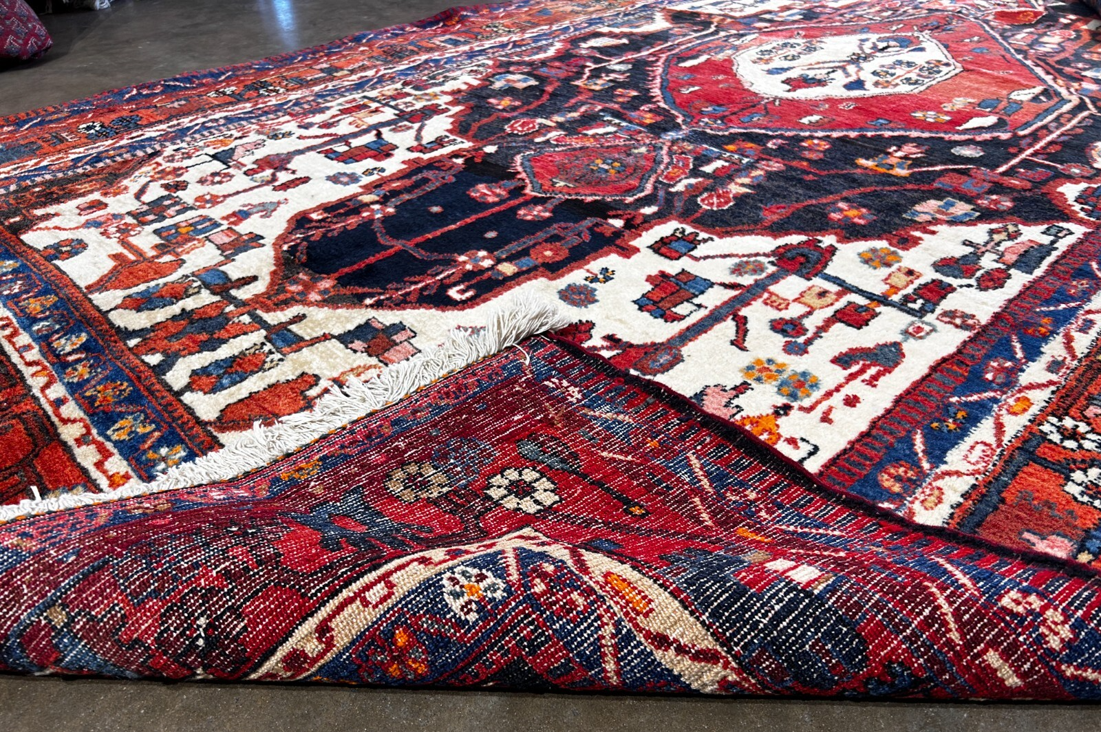 5'1" x 10'10'' Hand-Knotted 100% Lamb Wool Carpet - Nahavande Area Rug