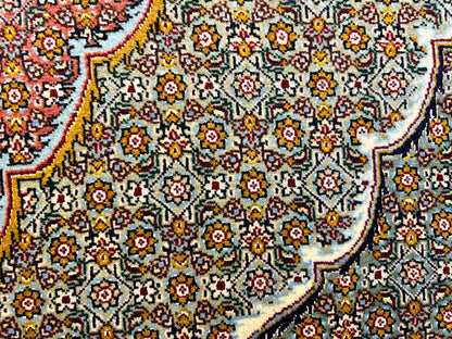 6'8"x10'1" Fine Hand-Knotted Wool & Silk Blend Tabrize Mahi Carpet - Area Rug