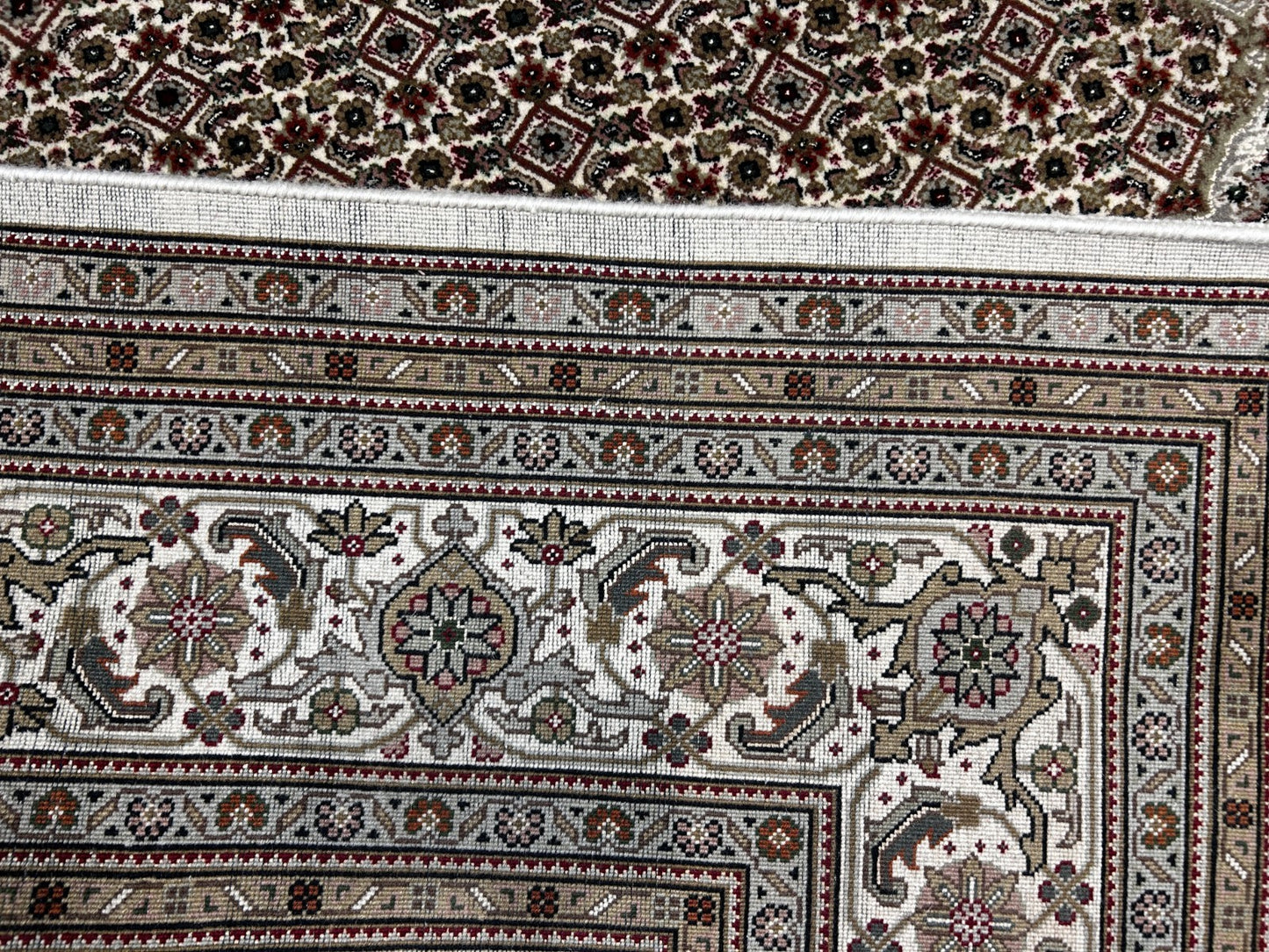 8'3"x11'4'' Hand-Knotted  100% Wool Pile Tabrize Mahi Area Rug