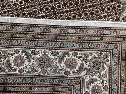 8'3"x11'4'' Hand-Knotted  100% Wool Pile Tabrize Mahi Area Rug