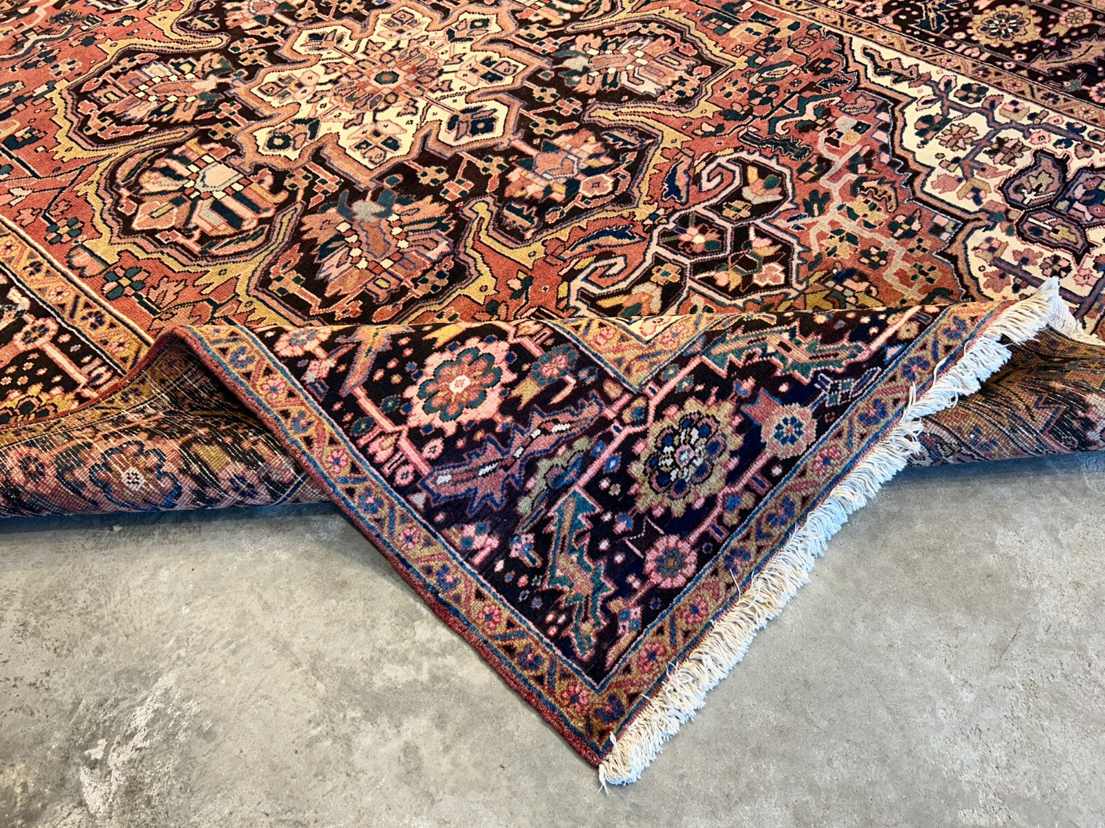 8'x11'3" Hand-Knotted 100% Wool Pile Herize Rug