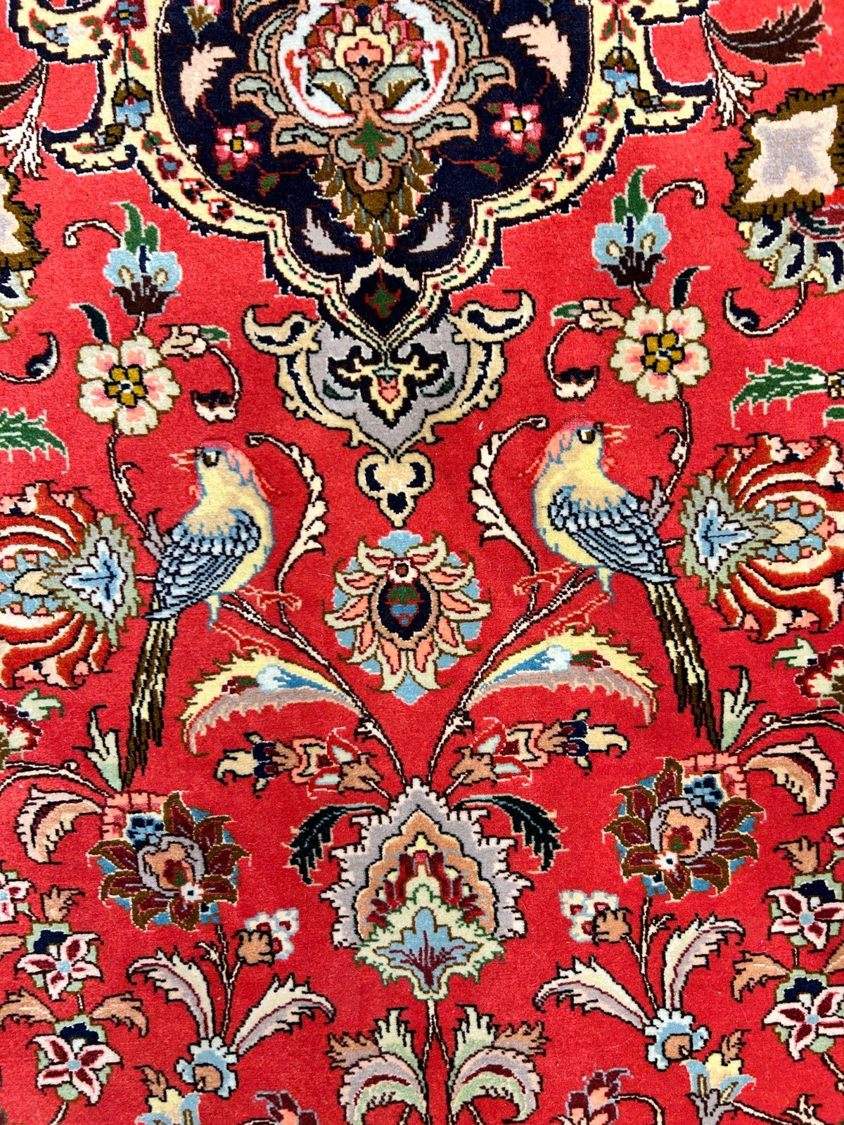 9'11"x12'10" Fine Hand-Knotted Wool & Silk Tabrize Rug