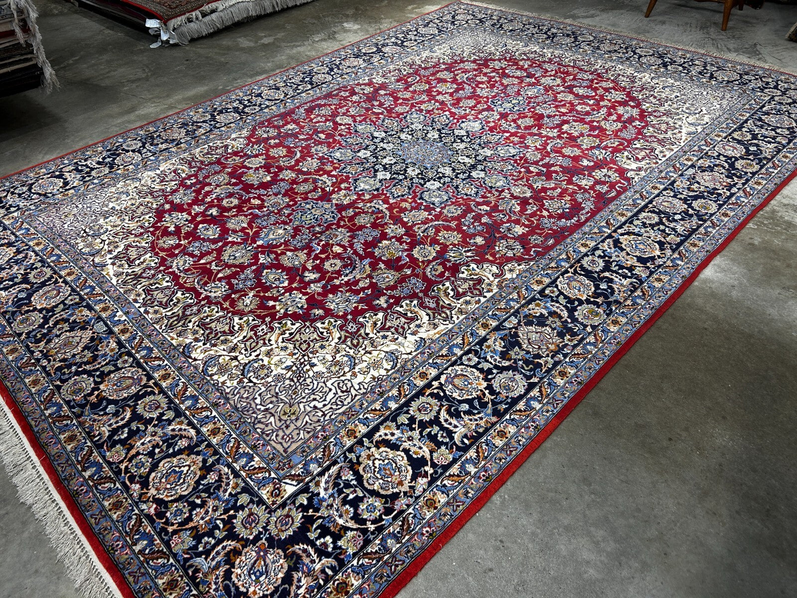 8'1"x11'6" Extra Fine Hand-Knotted Wool & Silk Isfahane Rug