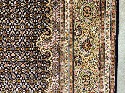 6'7"x9'7" Fine Hand-Knotted Wool & Silk Blend Tabrize Mahi Carpet - Area Rug