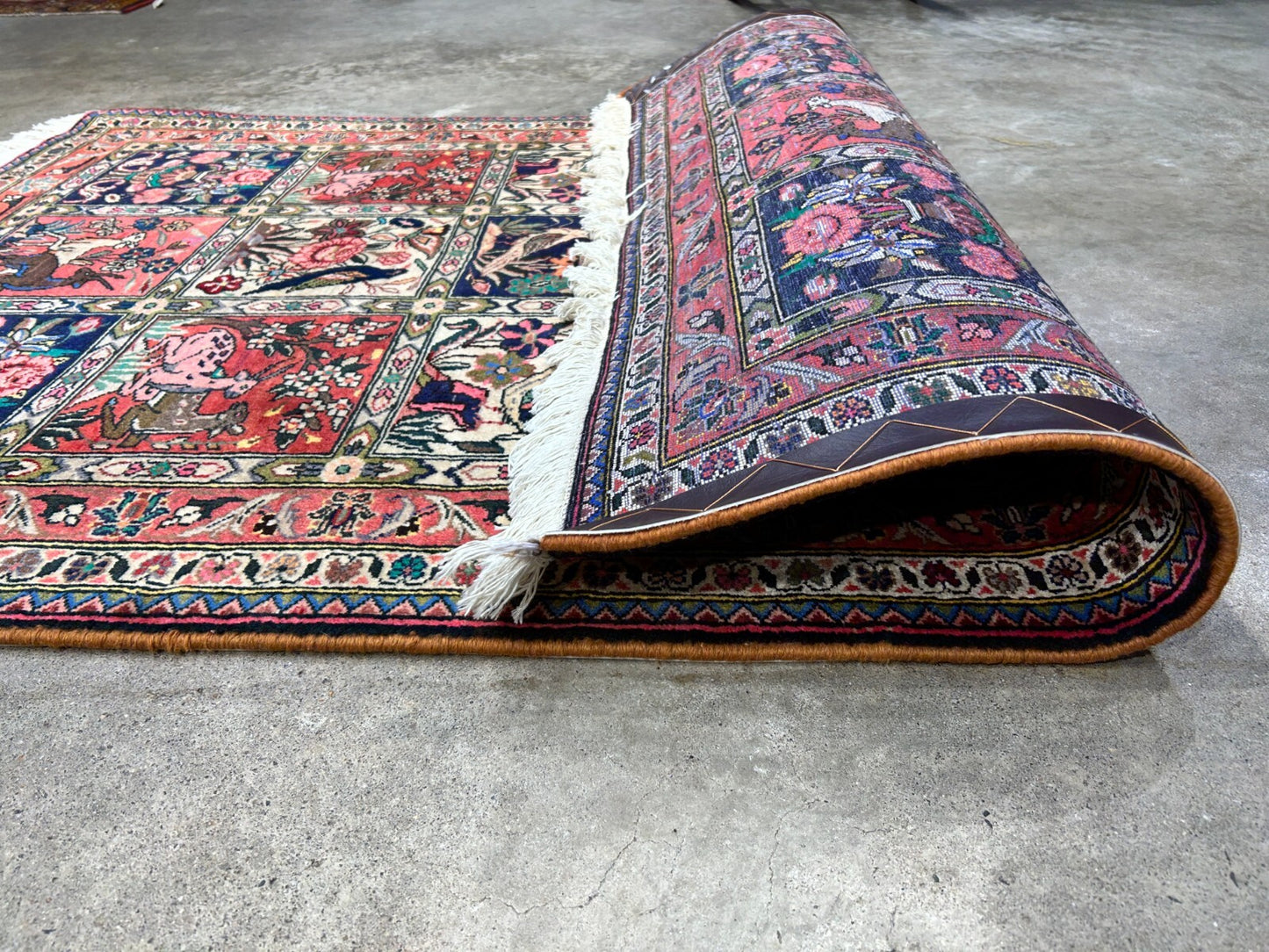 3'5"x4'10" Hand-Knotted 100% Lamb Wool Bakhtiarie Carpet - Area Rug