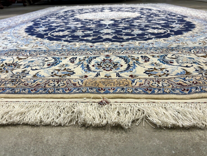 6'9"x9'10" Very Fine Hand-Knotted Wool & Silk Blend Naine Carpet - Area Rug