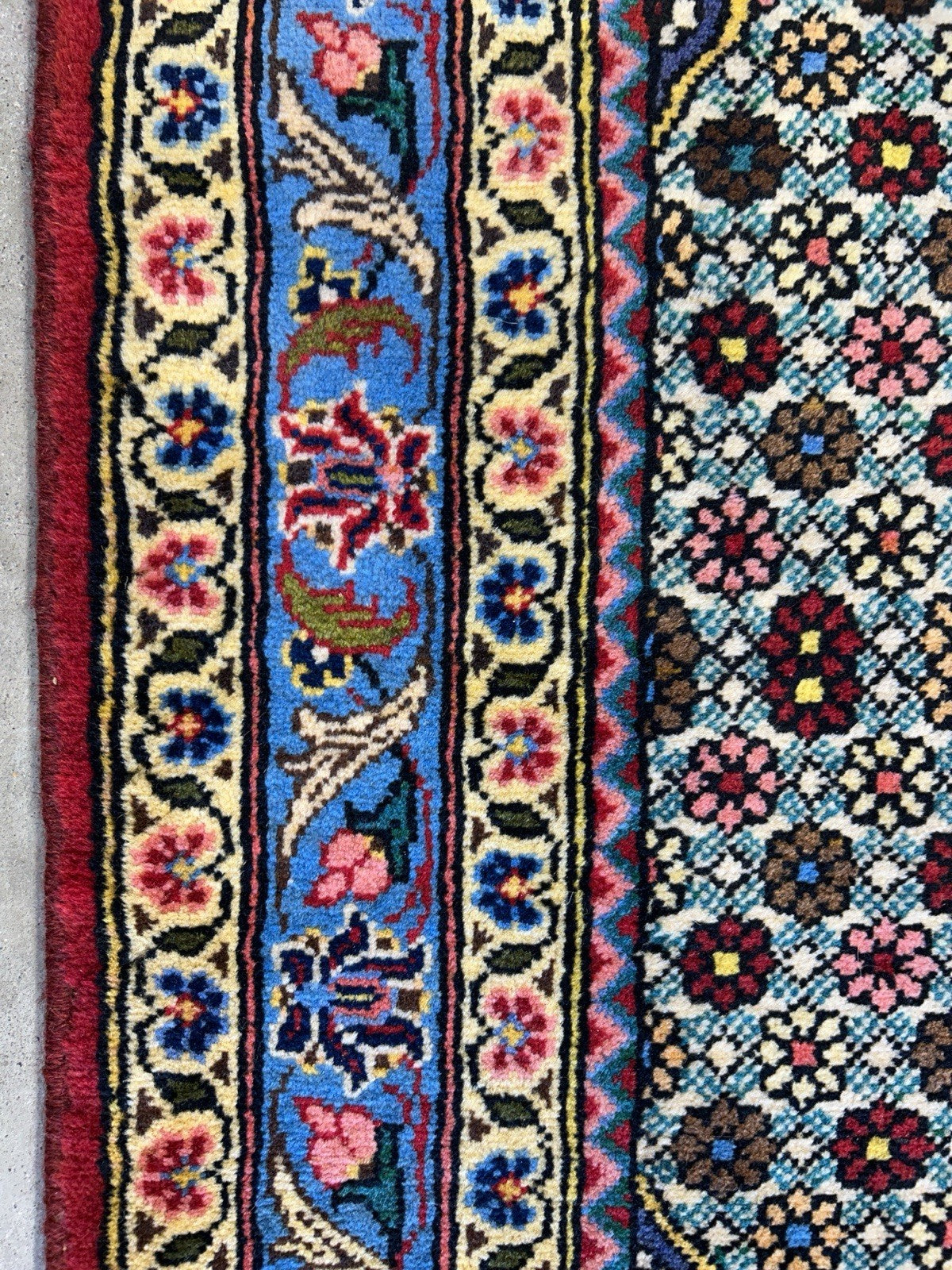 3'5"x5'2" Hand-Knotted 100% Wool Pile Persiane Bakhtiarie Rug