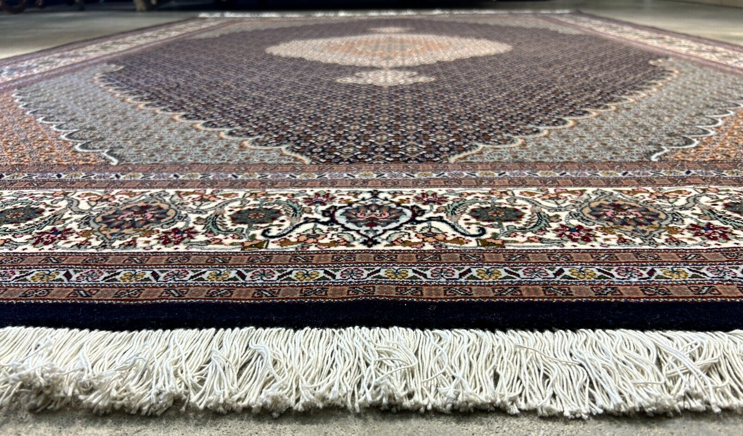 6'8"x10' Fine Hand-Knotted Wool & Silk Oriental Tabrize Rug - Area Carpet