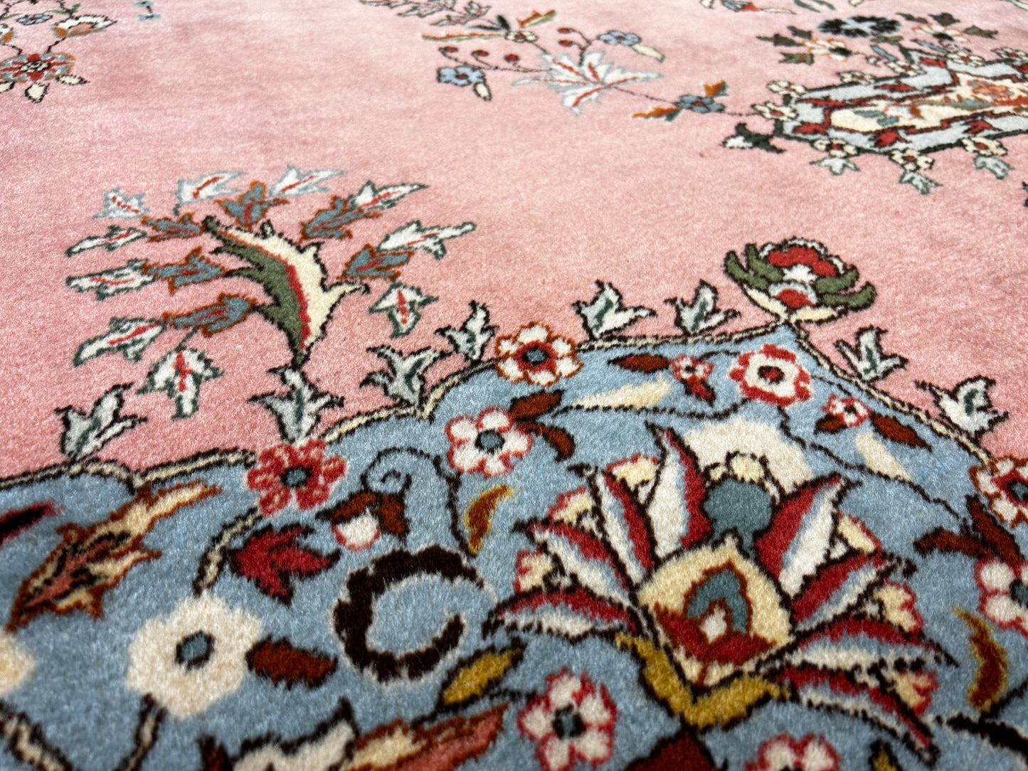 8'4" x 11'10'' Hand-Knotted 100% Wool Pile Romany Area Rug