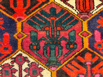 6'9"x9'9" Hand-Knotted 100% Lamb Wool Bakhtiarie Carpet - Area Rug