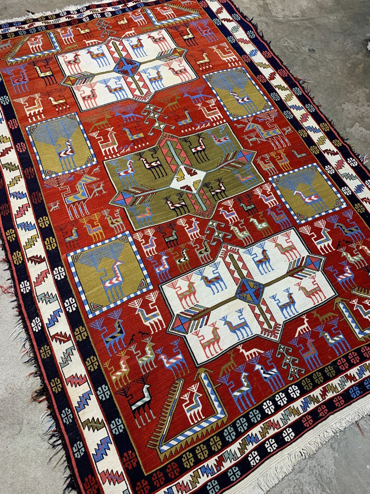 4'4" x 6'7'' Flat Woven 100% Silk Ghashghaeie Area Rug - Carpet