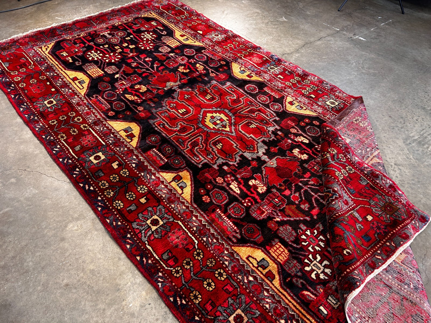 5'0" x 9'11" Hand-Knotted 100% Wool Pile Nahavande Area Rug - Carpet