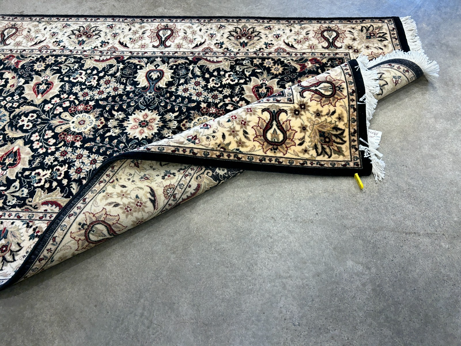 3'1"x5' Hand-Knotted 100% Wool Pile Lahovere Rug