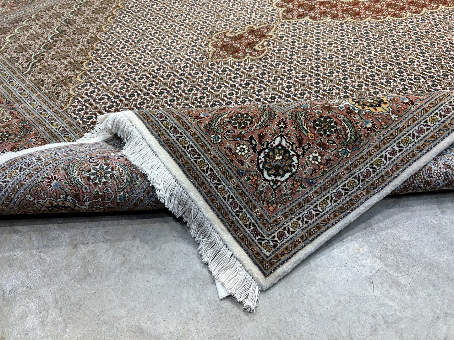 6'8"x10' Fine Hand-Knotted Wool & Silk Oriental Tabrize Rug - Area Carpet