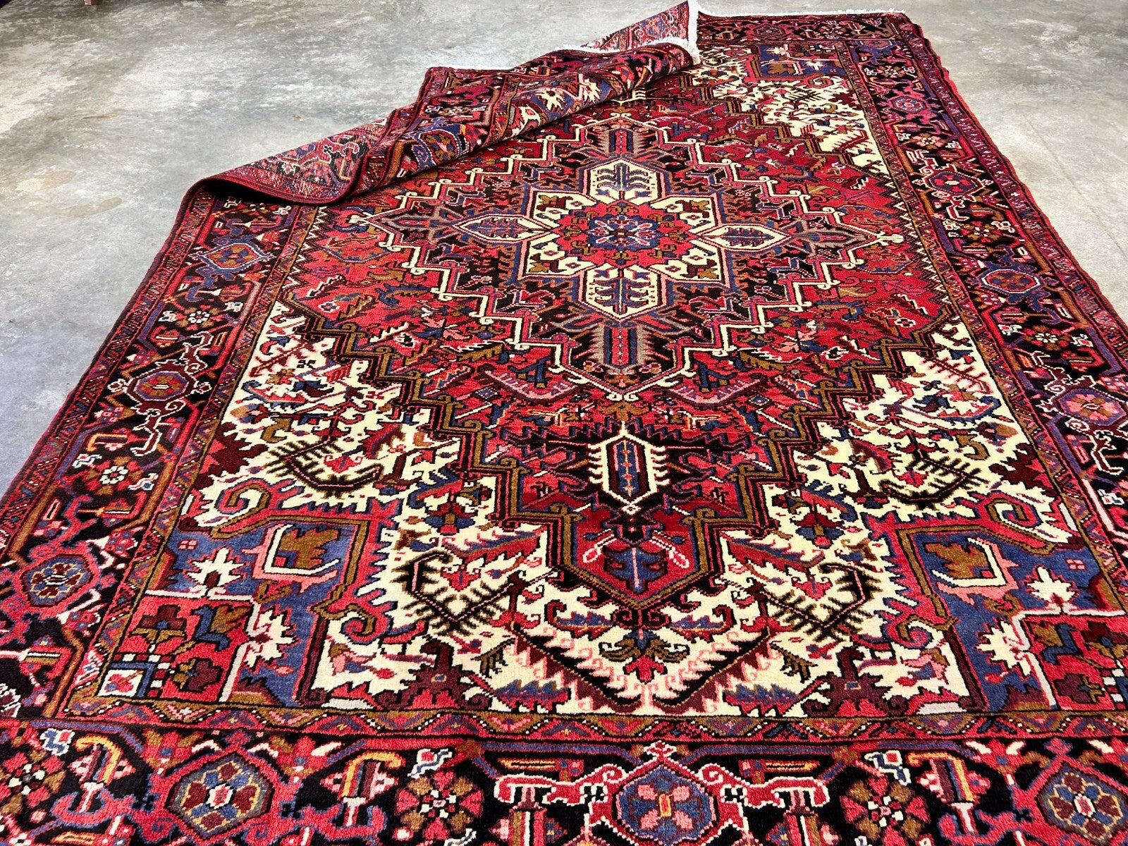 7'3"x9'9" Hand-Knotted 100% Wool Herize Carpet - Area Rug