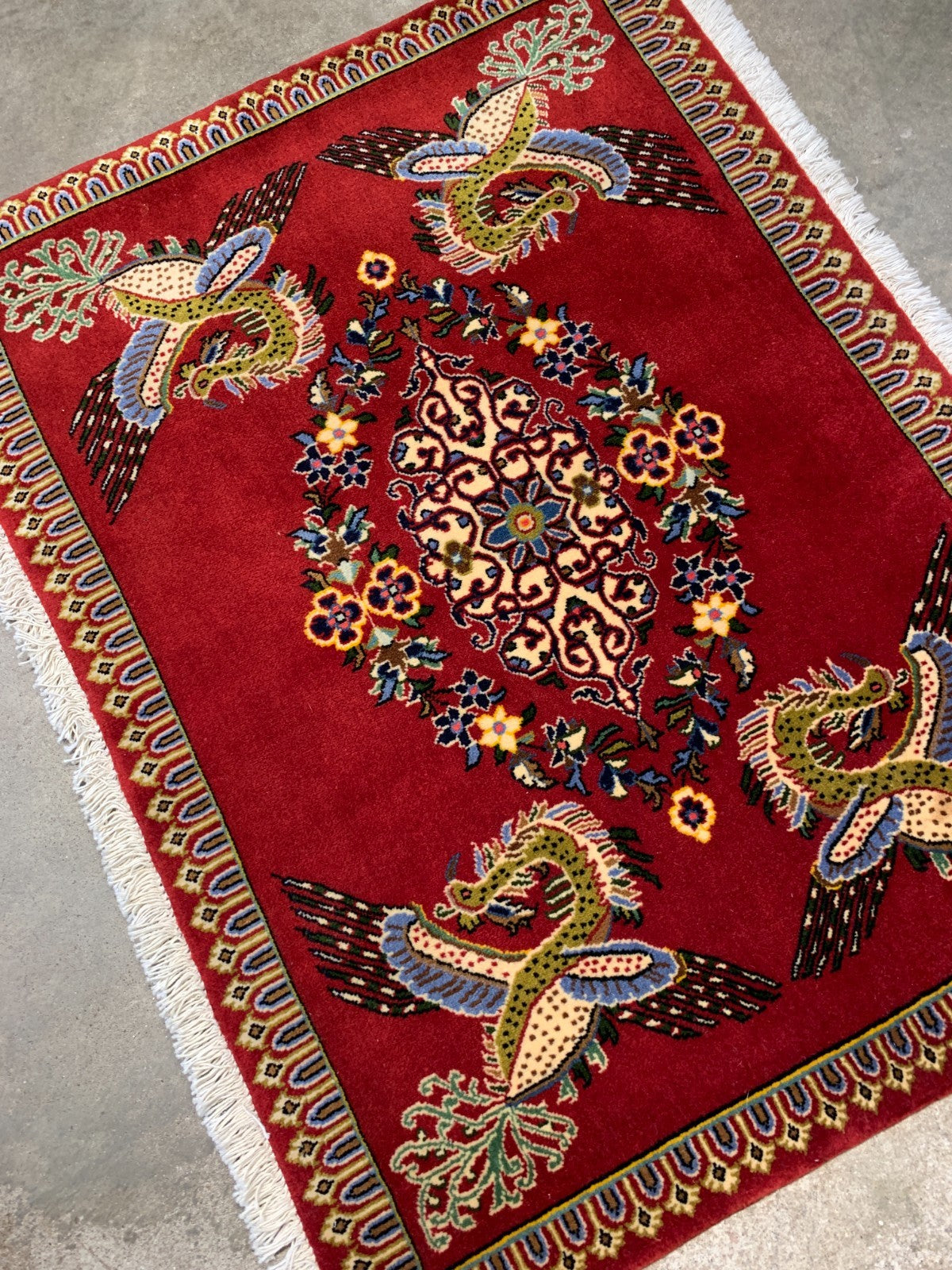 1'6"x2'0" Fine Hand-Knotted 100% Wool Pile Tabrize Pictorial Rug