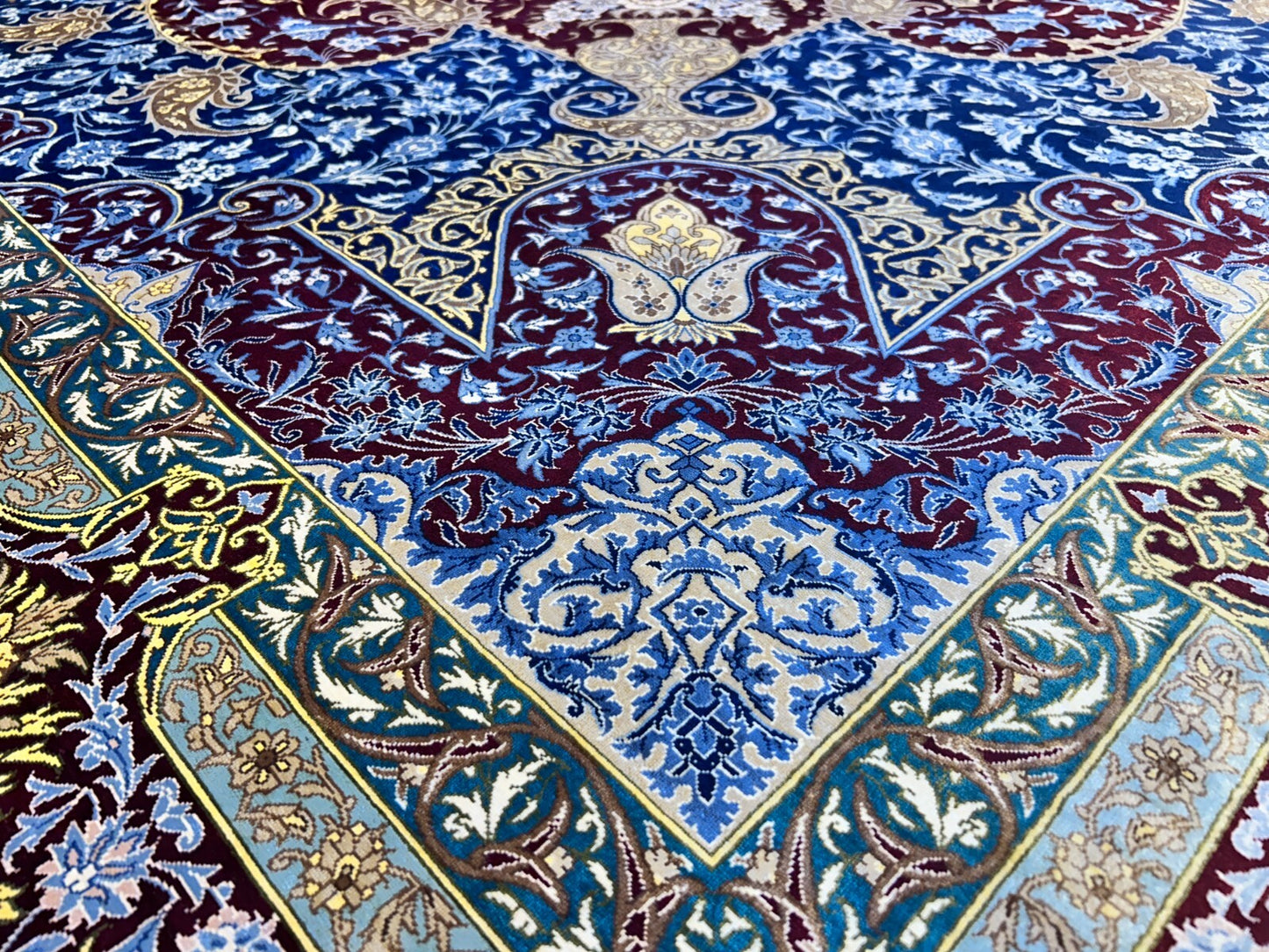 9'7"x12'10" Exquisite Signed Hand-Knotted 100% Silk Qume Rug