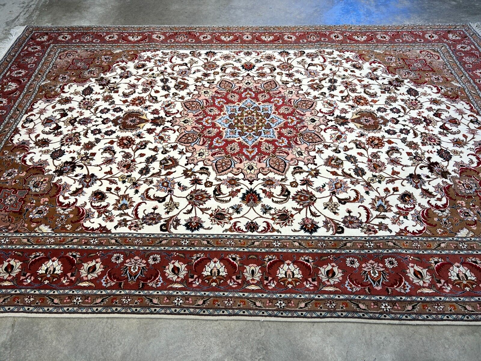 6'7"x10'1" Fine Hand-Knotted Wool & Silk Tabrize Rug - Area Carpet