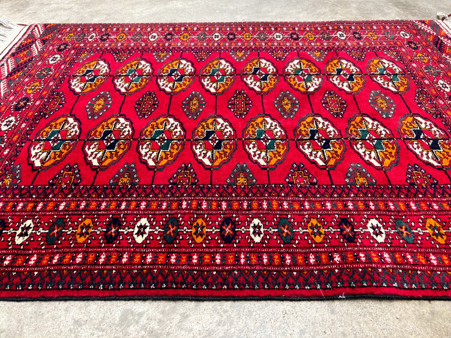 2'8"x3'10" Hand-Knotted 100% Wool Pile Bokhara Rug