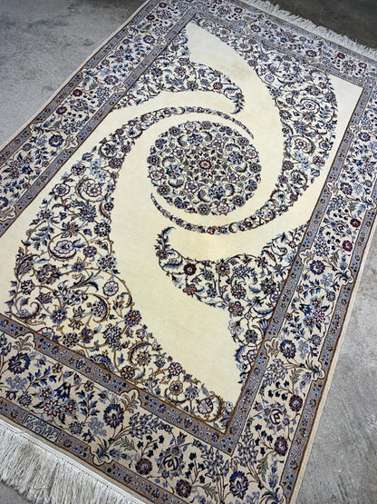 4'4"x6'8" Very Fine Hand-Knotted Wool & Silk Blend Naine Carpet - Area Rug