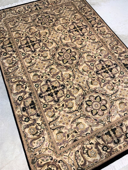 4'6'' x 7'0" Hand-Knotted 100% Wool Pile Oriental Area Rug