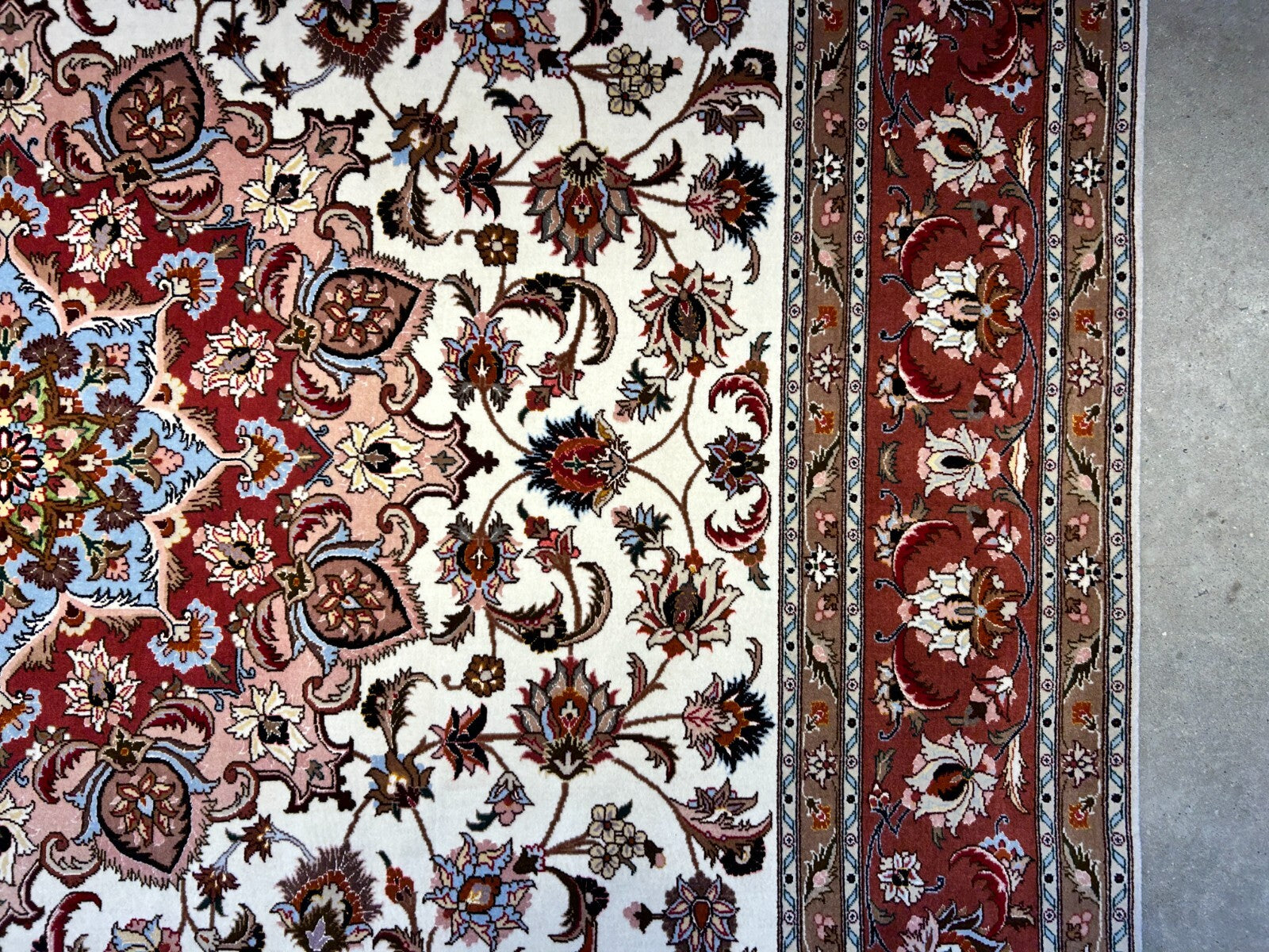 6'7"x10'1" Fine Hand-Knotted Wool & Silk Blend Tabrize Carpet - Area Rug