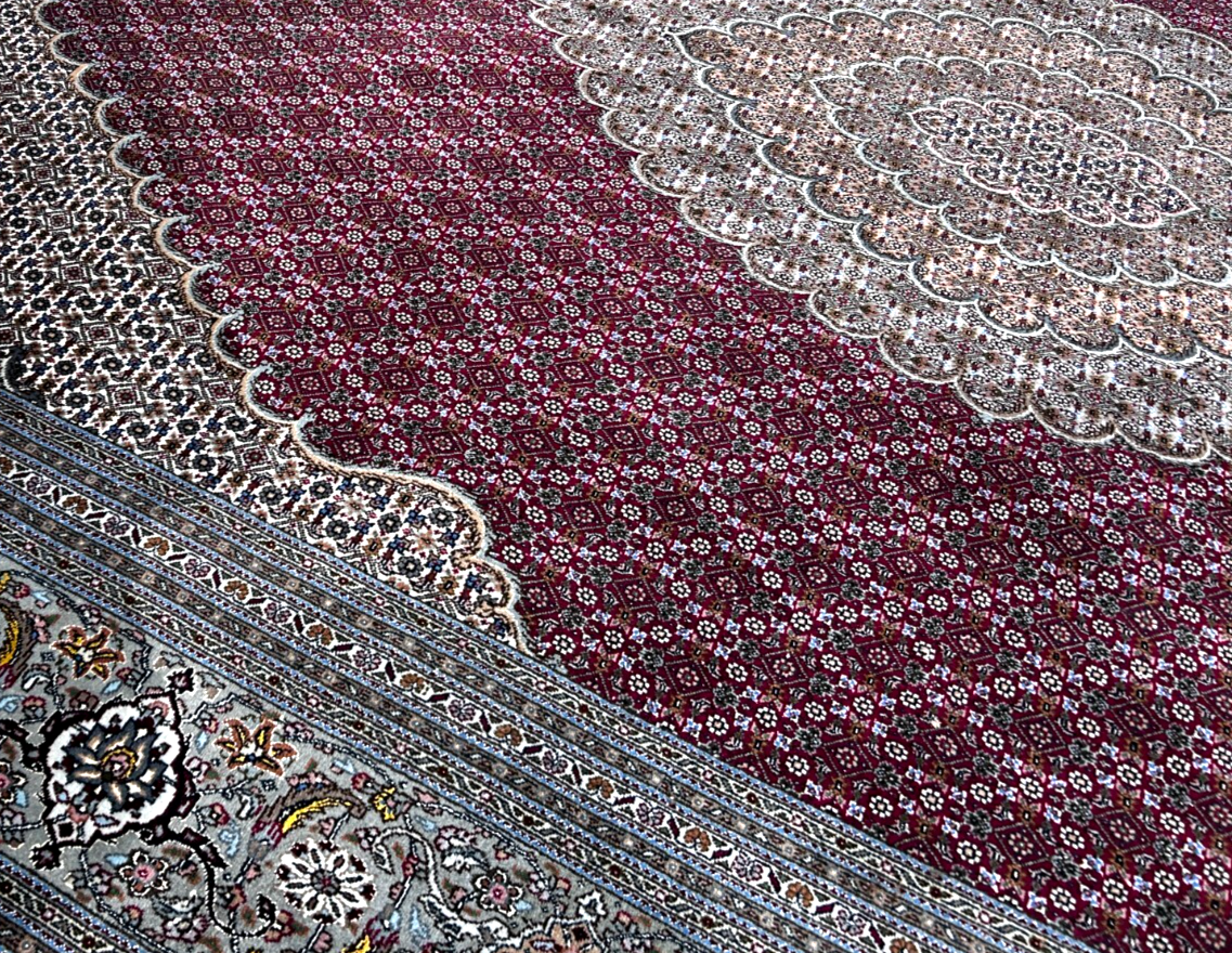 8'4"x11'6" Hand-Knotted Silk & Wool Tabrize Fish Style Area Rug - Carpet