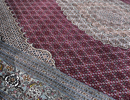 8'4"x11'6" Hand-Knotted Silk & Wool Tabrize Fish Style Area Rug - Carpet