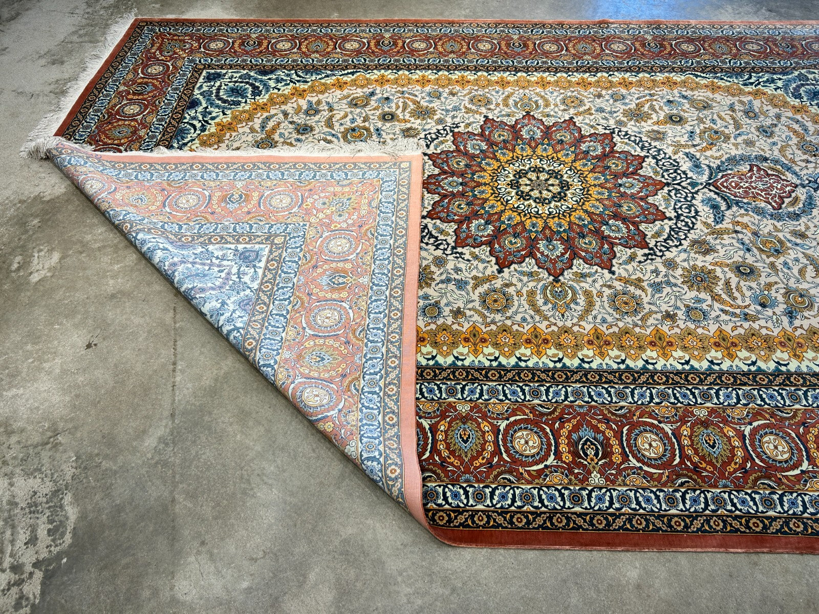 7'3"x10'7" Exquisite Extra-Fine Hand-Knotted 100% Silk Qume Carpet - Area Rug