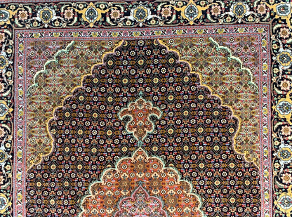 3'6"x5' Fine Hand-Knotted Wool & Silk Blend Tabrize Mahi Area Rug