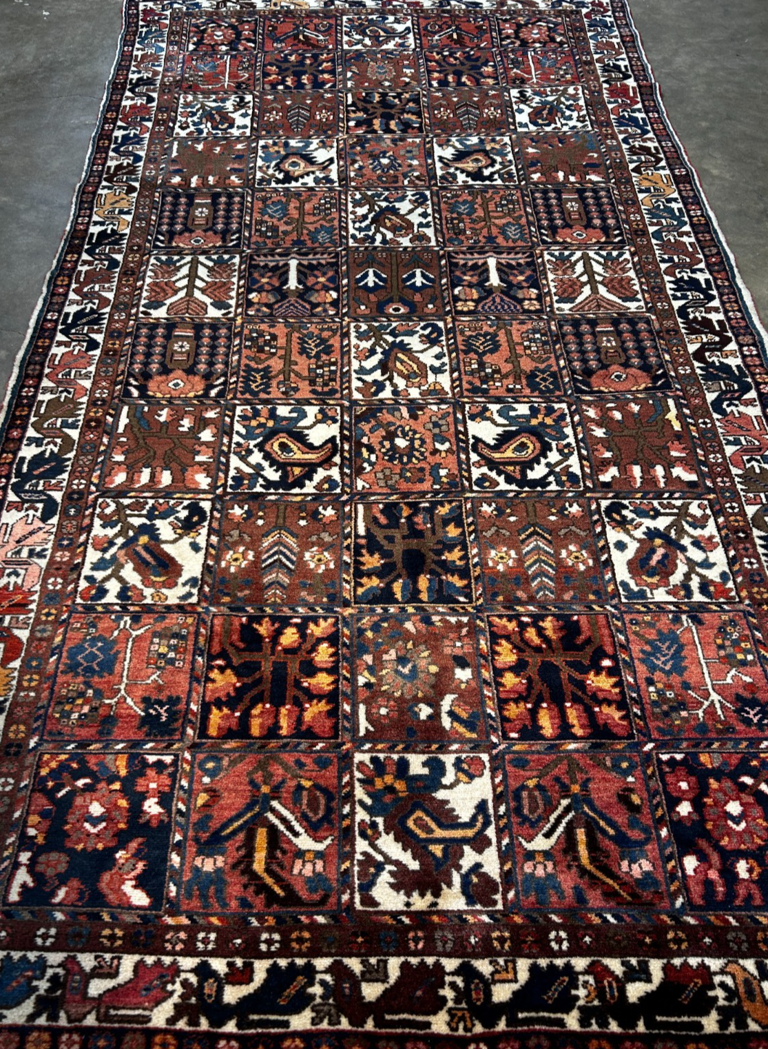 5'2" x 9'9" Hand-Knotted 100% Wool Pile Bakhtiarie Area Rug - Carpet