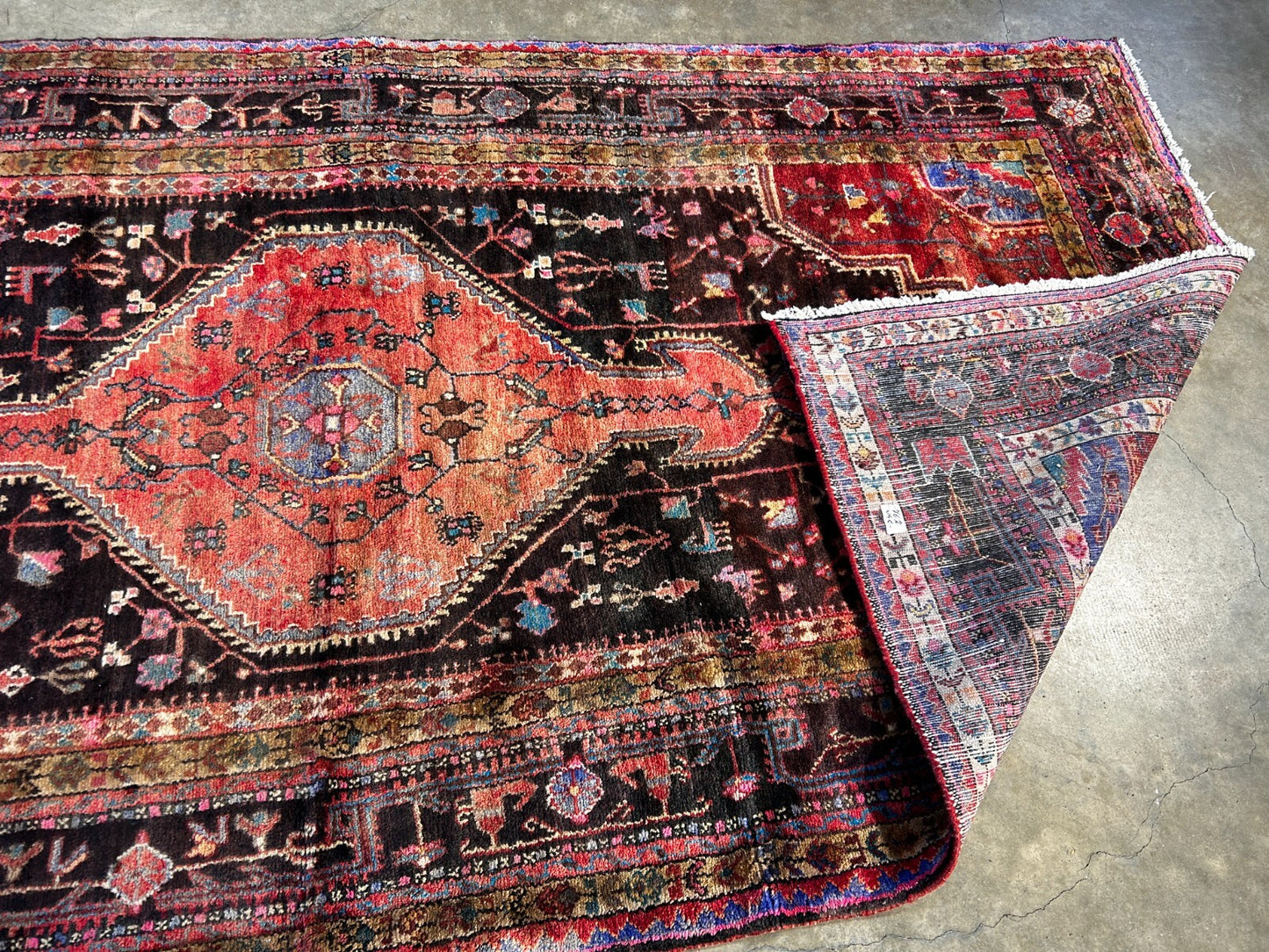 4'10" x 9'7" Hand-Knotted 100% Wool Carpet - Nahavande Area Rug