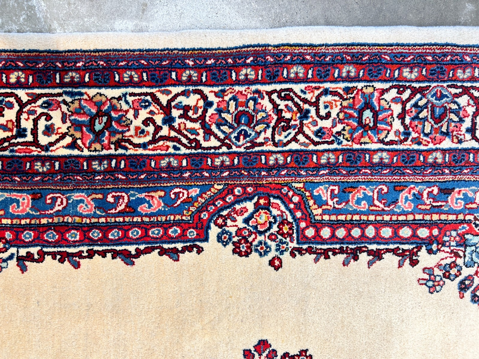 6'3"x9'5" Hand-Knotted 100% Wool Pile Sarouke Carpet - Area Rug