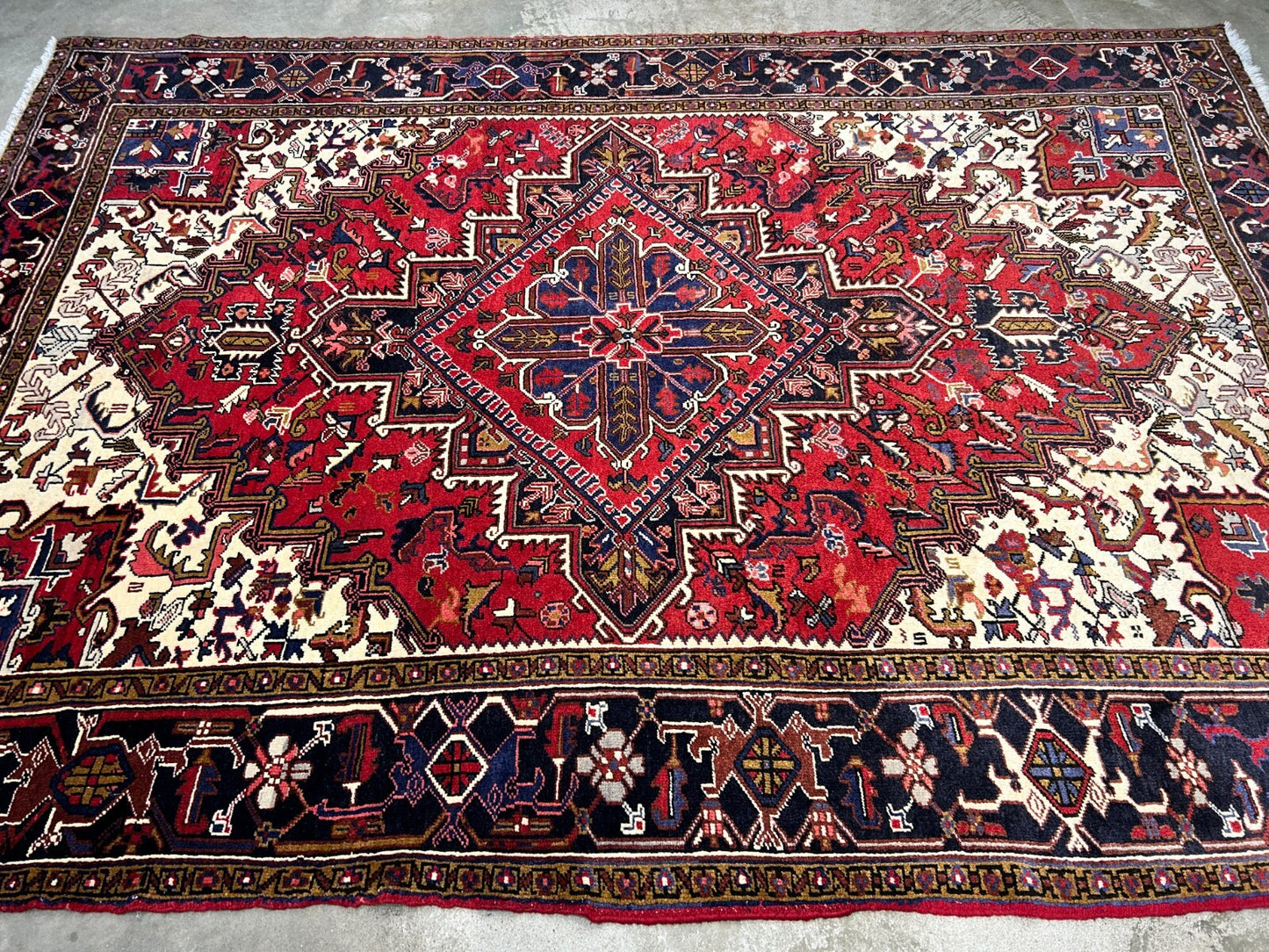 7'3"x10'3" Hand-Knotted 100% Wool Herize Carpet - Area Rug