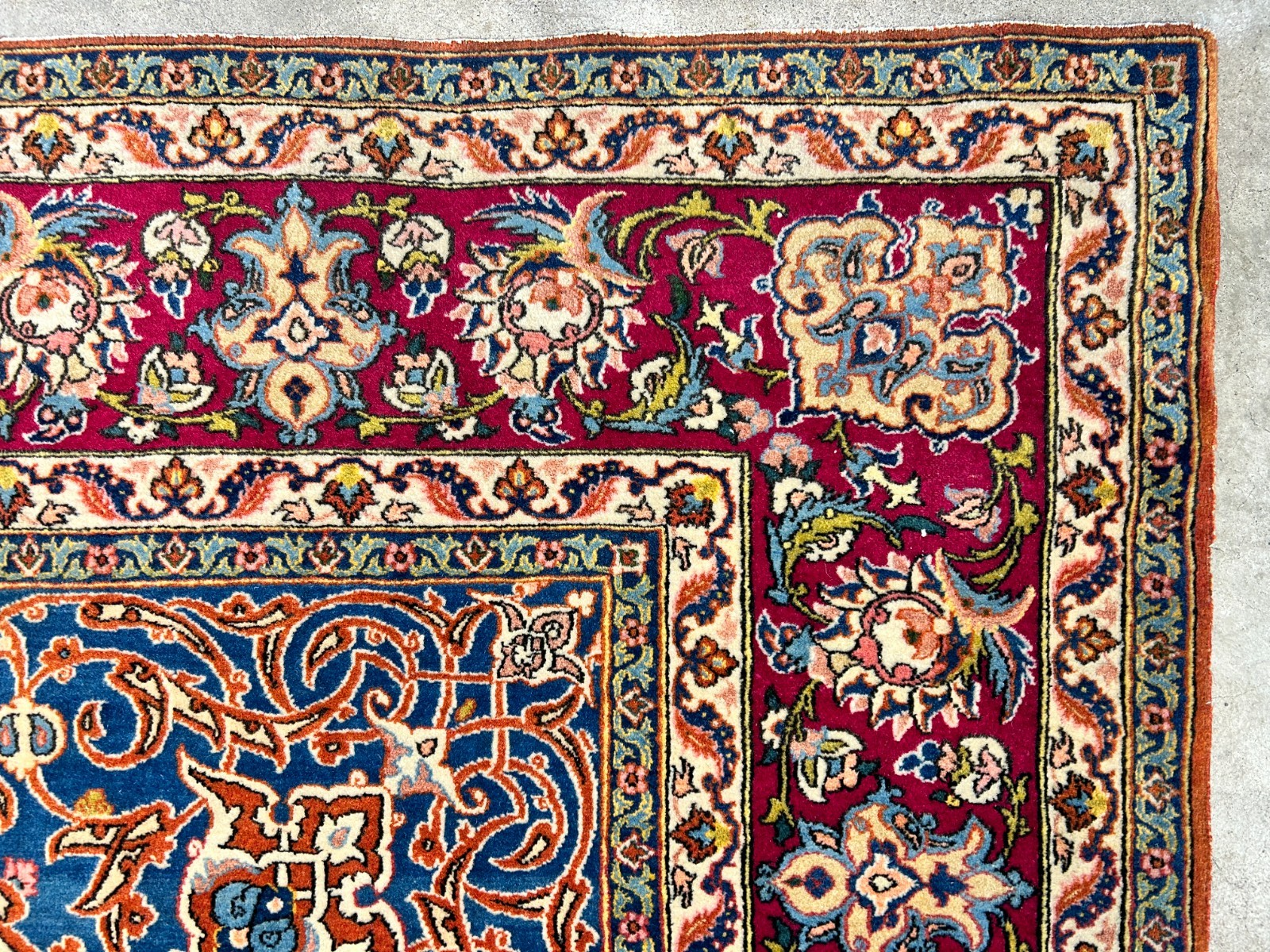 4'10"x6'7" Collector Antique Very Fine Hand-Knotted 100% Wool Isfahane Rug