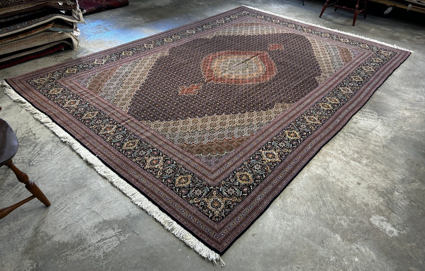 8'3"x11'2" Fine Hand-Knotted Wool & Silk Oriental Rug - Area Carpet