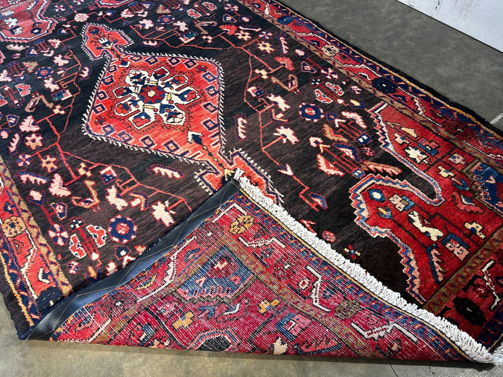 4'10" x 8'1'' Hand-Knotted 100% Wool Pile Hamadane Area Rug