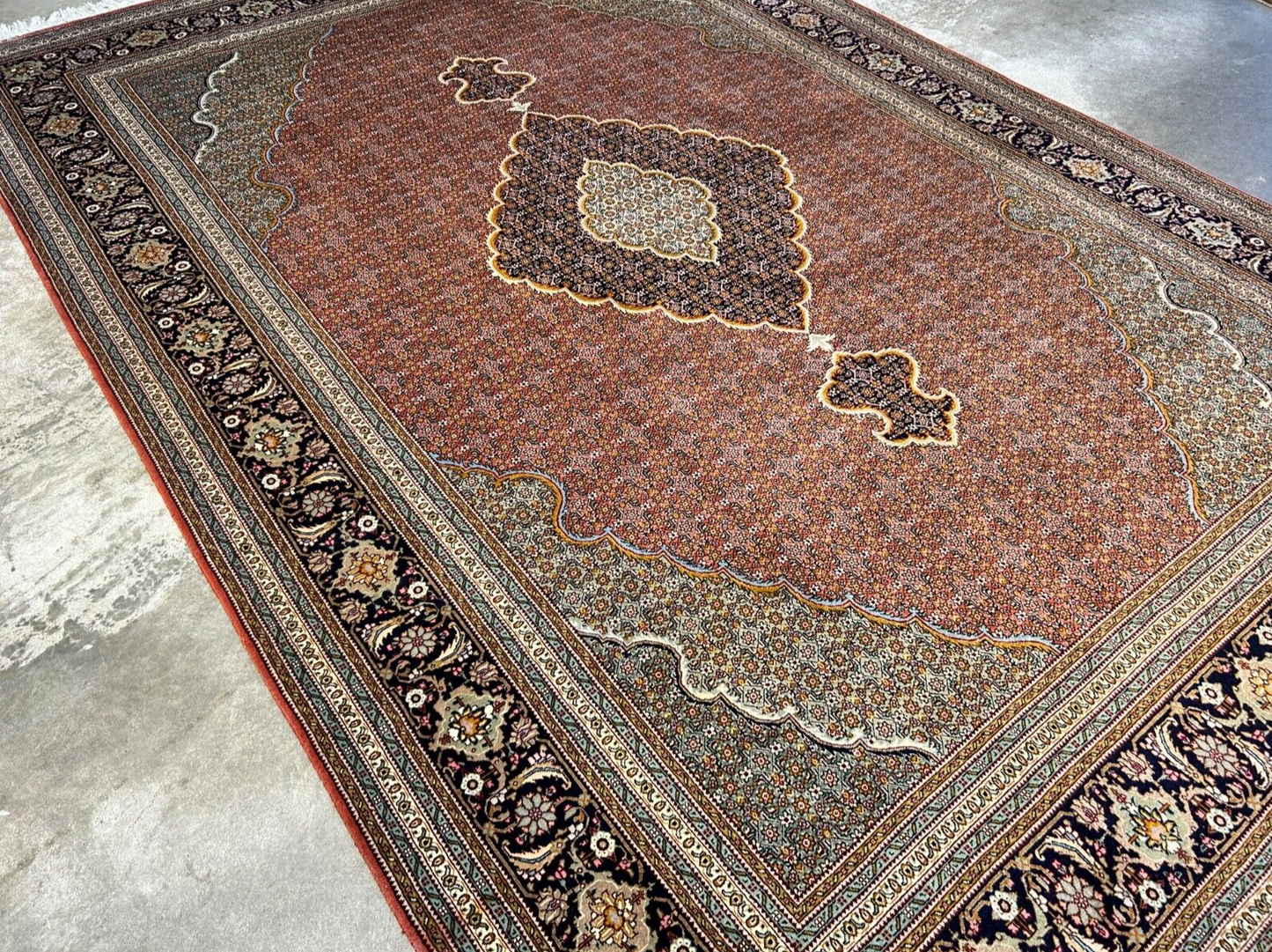 6'8"x10'1" Fine Hand-Knotted Wool & Silk Blend Tabrize Mahi Carpet - Area Rug