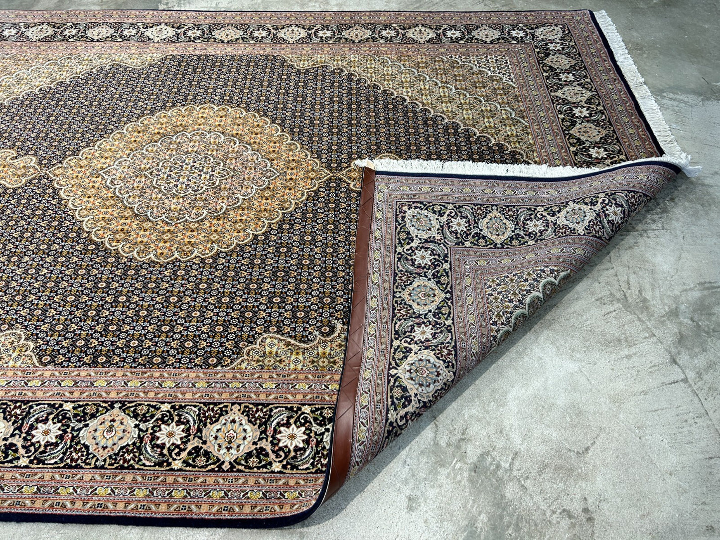 6'6"x9'9" Fine Hand-Knotted Wool & Silk Blend Tabrize Mahi Carpet - Area Rug